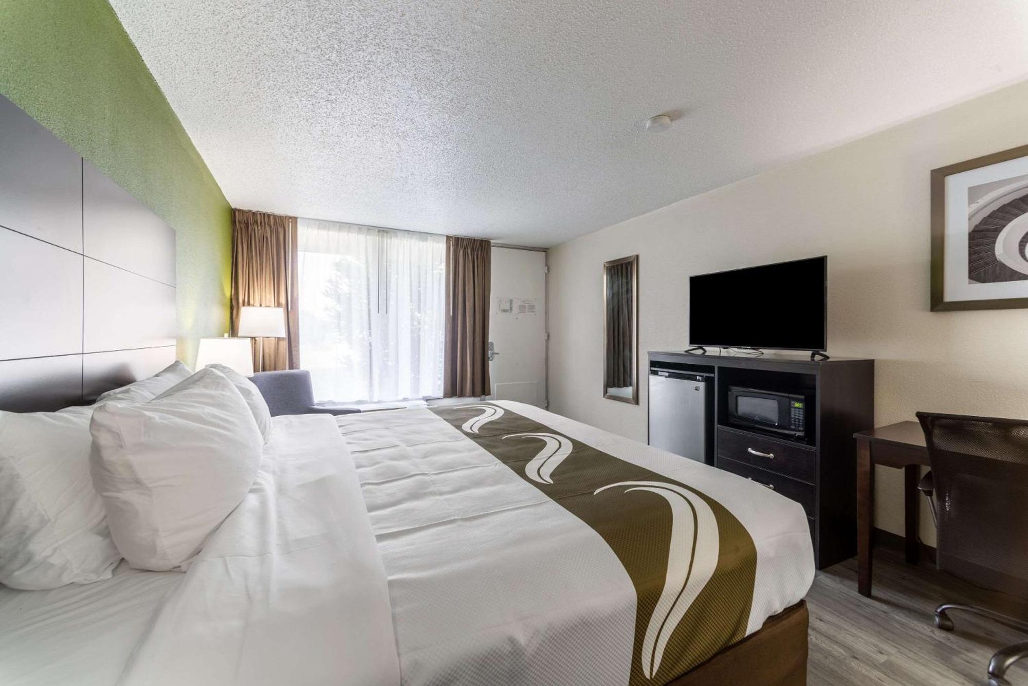 Quality Inn & Suites Vandalia Near I-70 And Hwy 51 Exterior foto